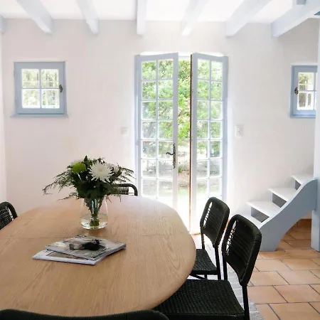 Vakantiehuis Maison De Charme,plage Et Foret, 6 Personnes